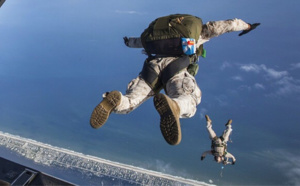 Un habitant d’Évreux trouve la mort lors d’un saut en parachute près de Dieppe 
