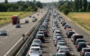 A13 : bouchon de 8 km entre Les Mureaux et Guerville après un accident grave dans les Yvelines 