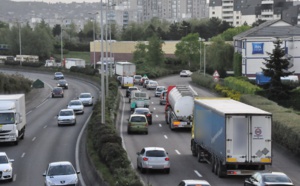 Seine-Maritime : trois chauffeurs routiers verbalisés pour non respect des distances de sécurité 