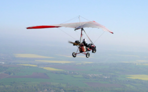 L’ULM se retourne en touchant le sol de l’aérodrome de Gommerville, le pilote est indemne 