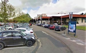 Il dérobe le sac à main d'une personne âgée sous les yeux de policiers, près de Rouen