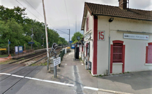 Il est projeté par le souffle du train en voulant mettre fin à ses jours en gare d’Issou (Yvelines)