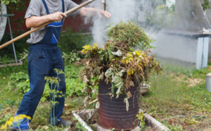 Eure : locations saisonnières et brûlage de déchets verts sont interdits durant la crise sanitaire 