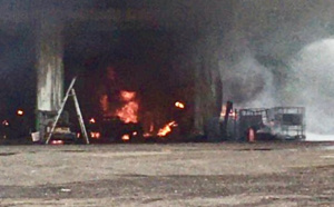 Eure : un bâtiment industriel détruit par le feu à Igoville, une cinquantaine de pompiers mobilisés 