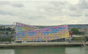 La bouée salutaire lancée par les policiers permet de sauver une femme de la noyade à Rouen 