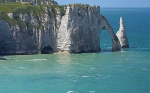 Seine-Maritime : chute mortelle d’un homme de 24 ans au Trou à l’homme à Étretat 