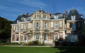 L'incendie au château de la Fontaine est maîtrisé : 400 m2 de combles et de toiture détruits