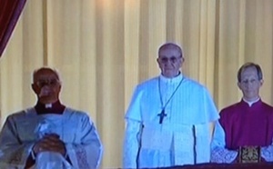 Election du nouveau Pape : la fumée blanche est sortie !