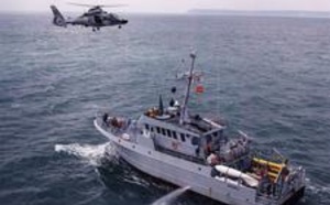 Le remorqueur de sonar Antarès en escale à Rouen