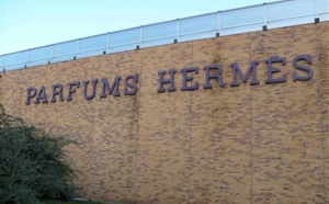 Un camion de produits Hermès attaqué par de faux policiers qui prennent le chauffeur en otage