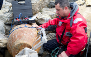 Déminage d'une bombe de 500 kg sous haute protection dans le Pas-de-Calais