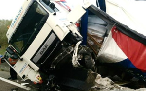 Seine-Maritime : un poids lourd couché sur les voies, l’autoroute A28 coupée dans les deux sens 