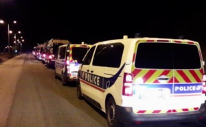 A Elbeuf, des policiers harcelés à coups de pierres par un groupe d'assaillants : trois interpellations