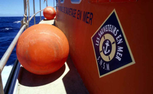 Leur vedette chavire en mer : trois plaisanciers récupérés à temps au large de la pointe d’Ailly 