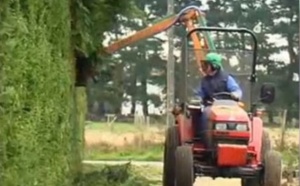 Grièvement blessé à la tête et aux bras par un engin d'élagage