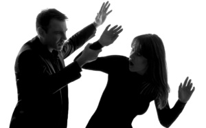 Évreux : il frappe sa conjointe à coup de pied et se retrouve en garde à vue 