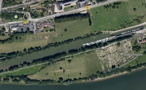 A 16 ans, ils embarquent sur un radeau de fortune en pleine nuit !