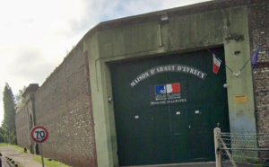 Évreux : arrêté après avoir parachuté un kebab et des stupéfiants dans la prison 