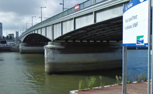 Rouen : une jeune femme menace de se jeter dans la Seine depuis le pont Boieldieu