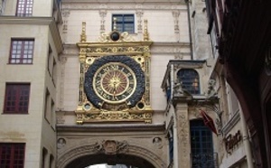 Le célèbre Gros-Horloge de Rouen ouvert au public pour le passage à l'heure d'été