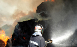 Panache de fumée et feu de mobil-home : les pompiers interviennent à Grand-Quevilly 