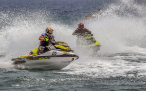 Deux blessés graves lors d’un accident entre trois jet-skis au large de la plage de Fécamp 