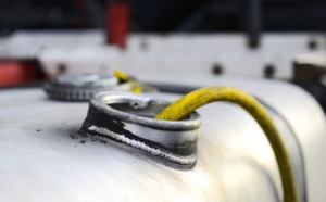 Yvelines. surpris en train de siphonner le carburant d'un camion sur le parking d'Auchan à Buchelay