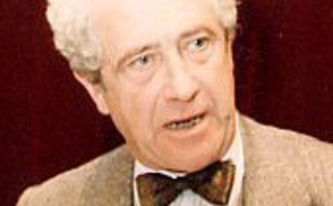 Décès du médiéviste Jean Favier : l'hommage de la ville de Rouen