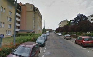 A Mantes-la-Jolie, une femme de 85 ans dépouillée par trois inconnues qui lui arrachent ses bijoux