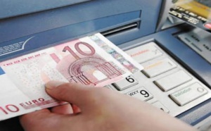 Yvelines. Deux individus le délestent de l'argent qu'il venait de retirer à un distributeur au Vésinet