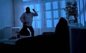 Yvelines. Surpris par une jeune fille, les cambrioleurs la menacent avec un couteau et l'enferment dans le garage