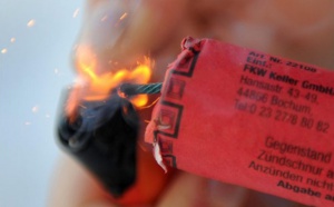 Eure : l'usage de pétards et la vente d'alcool et de produits inflammables réglementés pour les fêtes