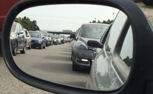 Trafic très dense sur l’autoroute A13 : bouchons et ralentissements en direction de Paris