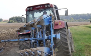 Eure. Un homme de 80 ans meurt après une chute avec son tracteur dans un ravin