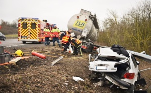 Sa voiture est traînée par un camion-citerne : la miraculée de l'autoroute A13