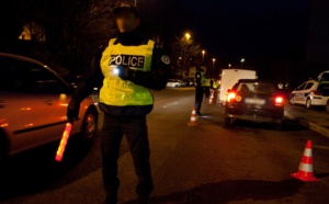 Ivre et sans permis, il entame une course-poursuite avec la police à plus de 150 km/h