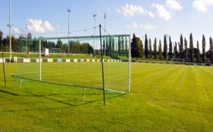 Grand-Quevilly :  cinq désoeuvrés faisaient du rodéo avec une Clio sur les terrains de foot !