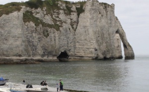 Six personnes piégées par la marée secourues par les sapeurs-pompiers à Étretat 