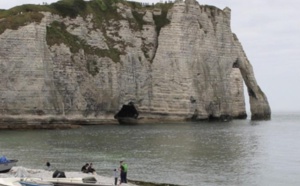 Isolés par la marée, deux promeneurs secourus par les pompiers au Trou à l’homme à Étretat 