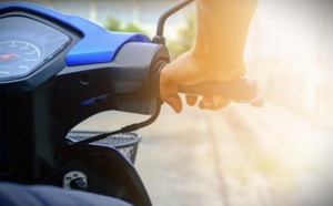 Alcoolisé et sans permis, le pilote d'un scooter chute dans un virage à Martin-Église, près de Dieppe