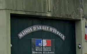 Évreux. Surpris par la police en train de parachuter des colis dans la prison 