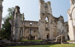 L’Abbaye de Jumièges en lice pour devenir le monument préféré des français 2015