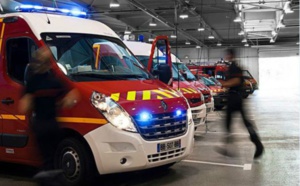 Deux marins pêcheurs secourus sur un radeau de survie après le naufrage de leur navire au large du Havre