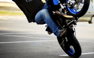 Le Havre. Intercepté pour rodéo urbain, il jette sa moto de cross sur les policiers municipaux