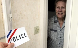 Yvelines : une femme de 85 ans délestée de son argent et ses bijoux par de faux policiers 