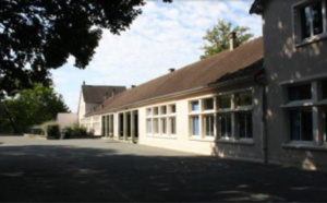 Yvelines : deux hommes, dont un  armé, font irruption dans l'école et menacent la directrice 