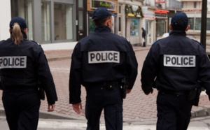 Manifestations annulées et drapeaux en berne aux Mureaux (Yvelines)