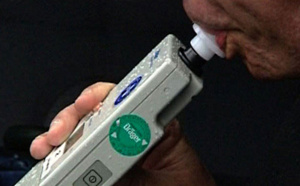 Rouen - Bonsecours : voiture sur le toit, le conducteur avait 1,80 g d'alcool dans le sang