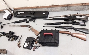 Trafic d’armes : un véritable arsenal militaire saisi par la douane près de Rouen en Seine-Maritime