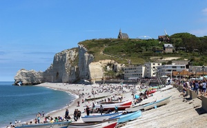 Étretat et Le Havre sous les projecteurs du tourisme durable avec la visite cet après midi de la ministre Nathalie Delattre.
